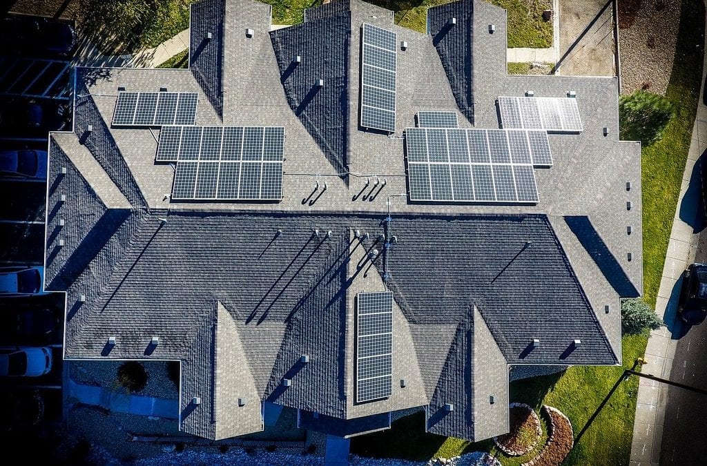 Solar Power & The Benefits of Installing Panels into Your Home